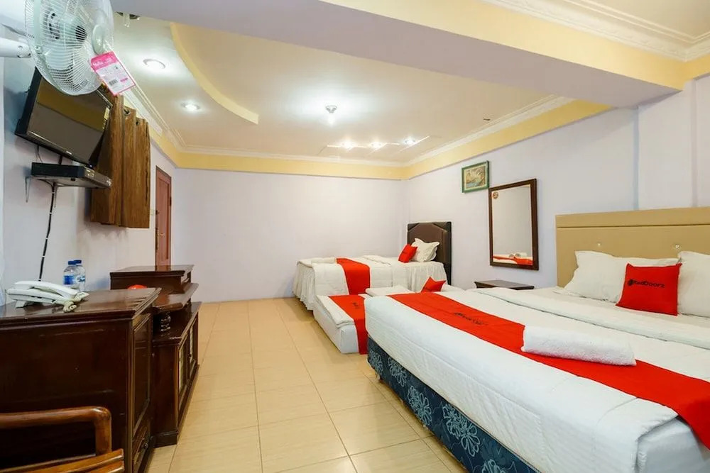 RedDoorz at Sedayu 1 Parapat
