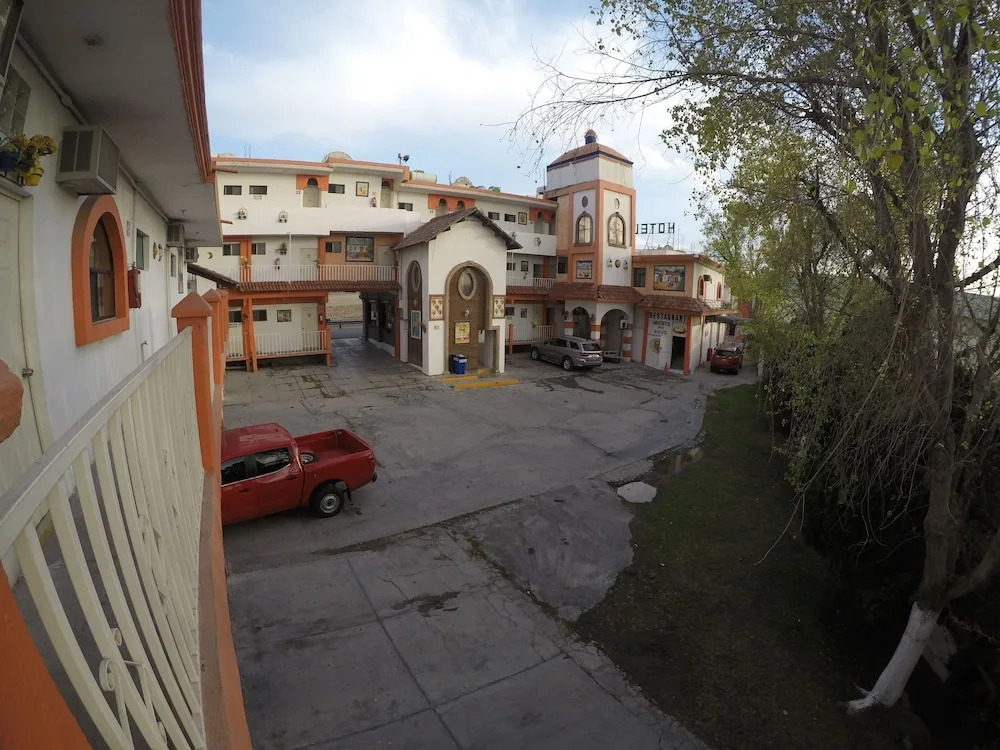 Mario's Inn
