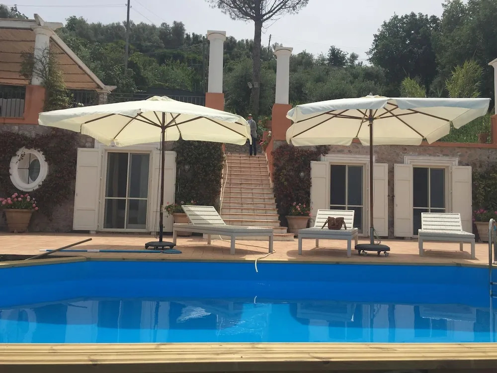 Villa Linaro