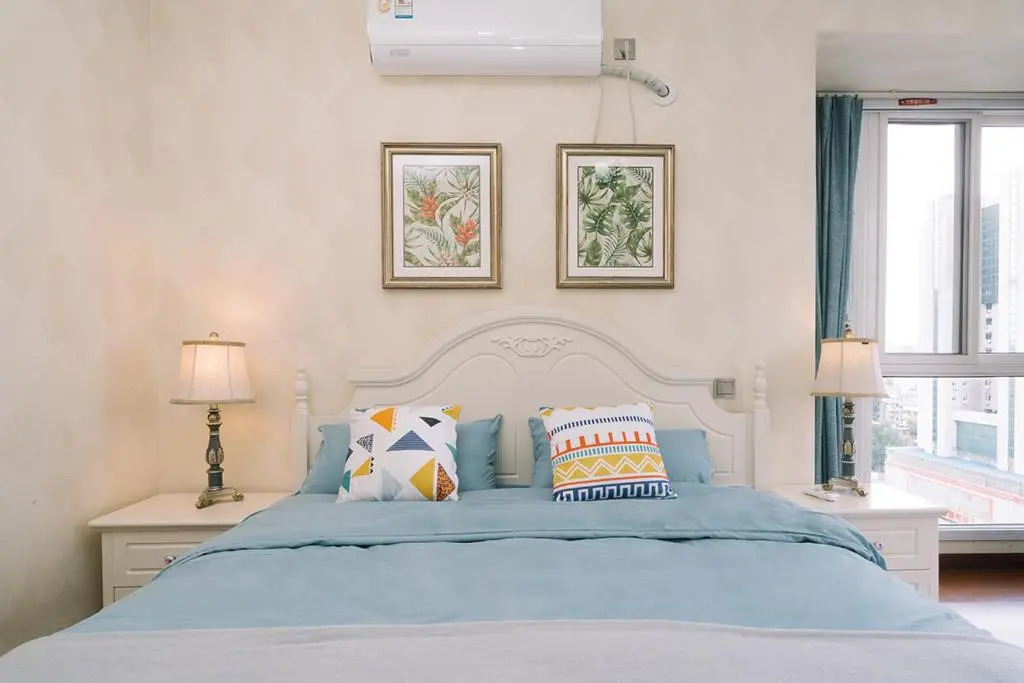 Xi'an Lianhu·North Passenger Station· Locals Apartment 00165010