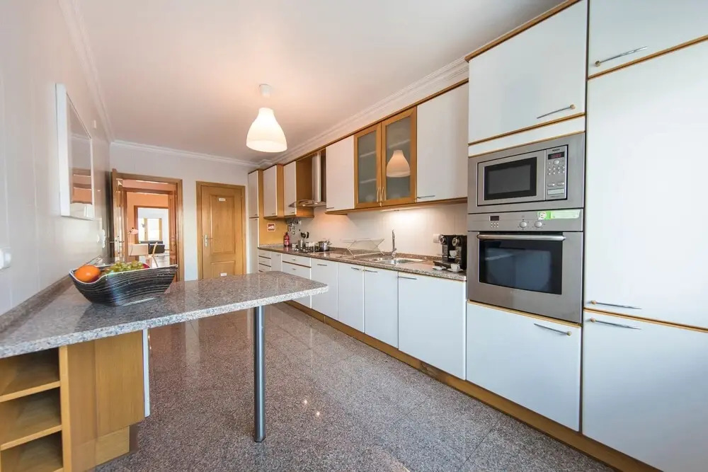 Family Wonder Two Bedroom Garage