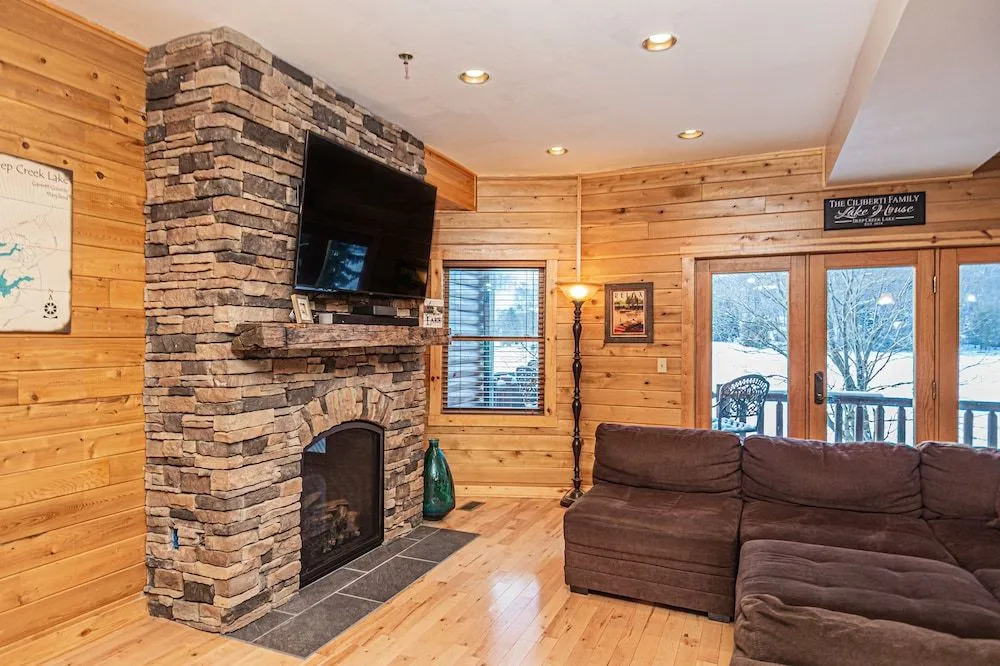 Cedar Shores Villa 03
