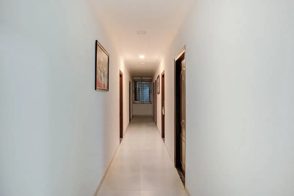 ECKO Sterling Inn Near Bangalore International Airport