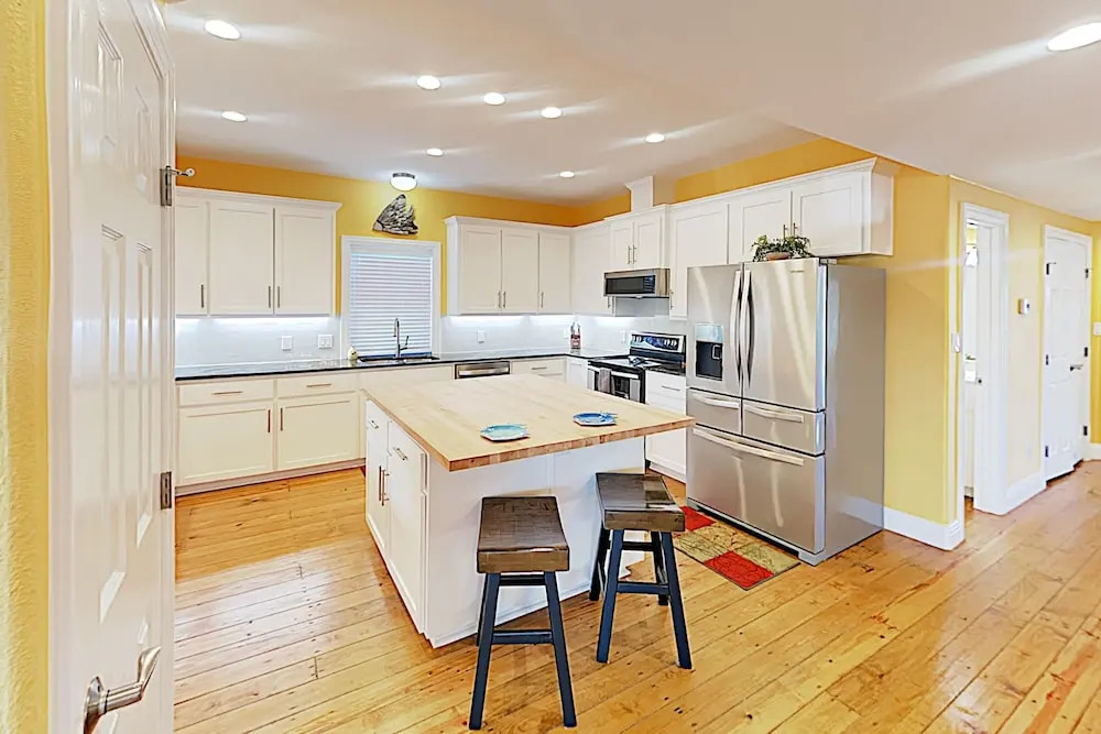 4BR 4BA Beach Beauty Port Aransas by RedAwning