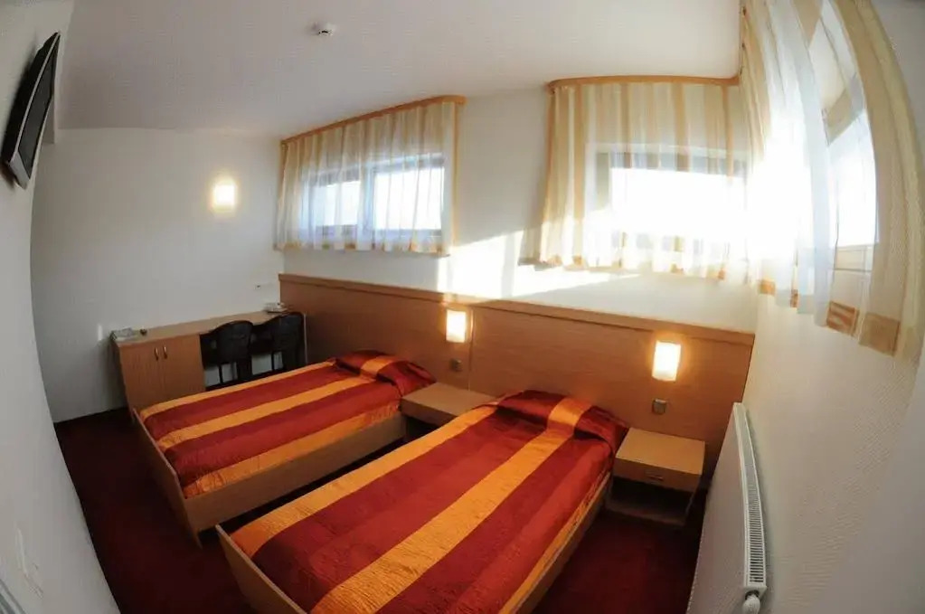 Egas Motel