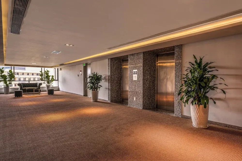 SAZI Parlia Hotel
