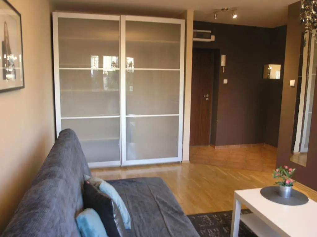 PiotrApartments - Mokotów Broniwoja - Stylish Studio near Metro