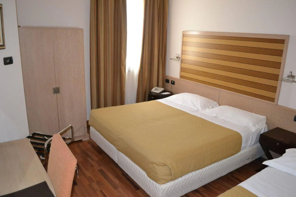 Tricolore Hotel