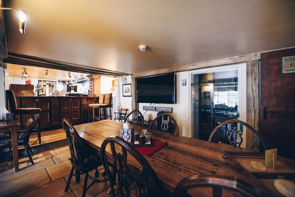Fox Country Inn