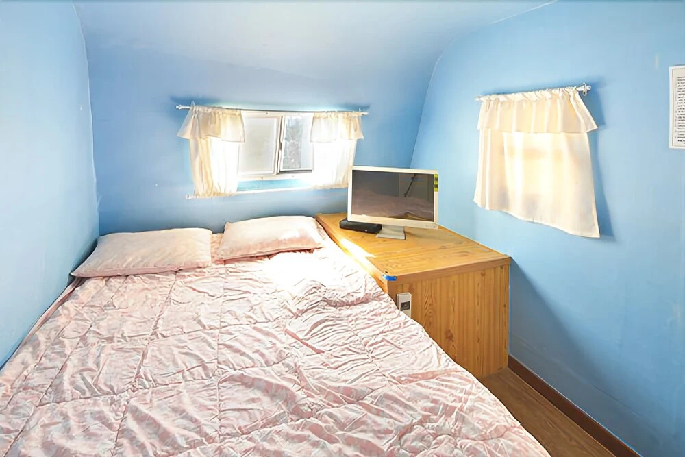 Ganghwa Spa in Caravan