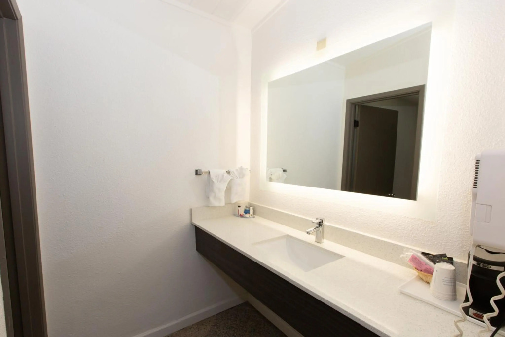 SureStay Hotel by Best Western Seaside Monterey