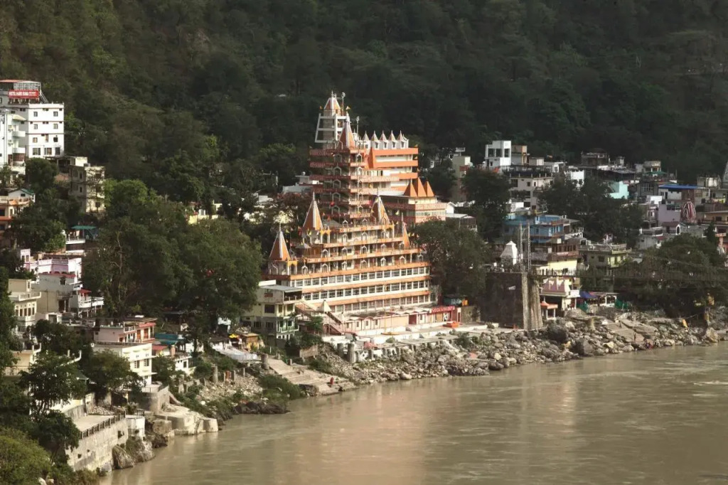Hotel Alpana @ Har ki Pauri Road