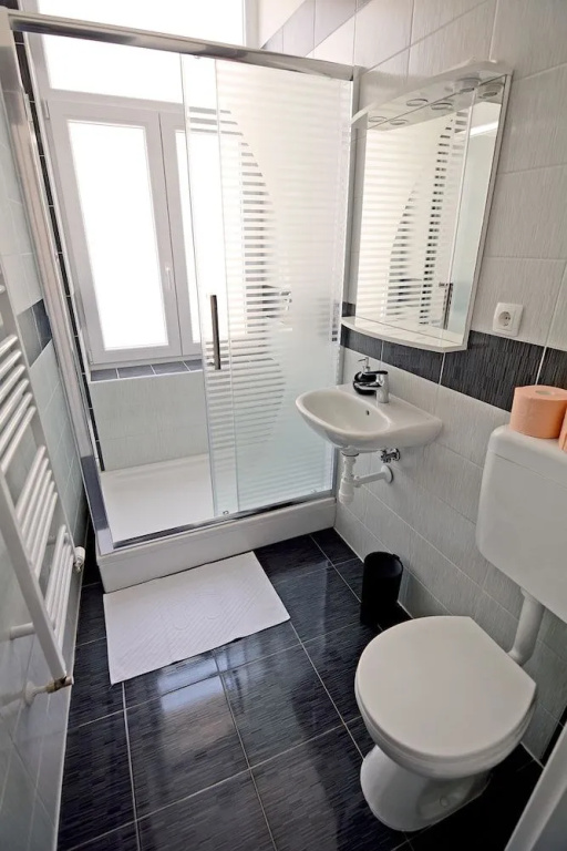 Virtus Apartments and Rooms with Free Private Parking