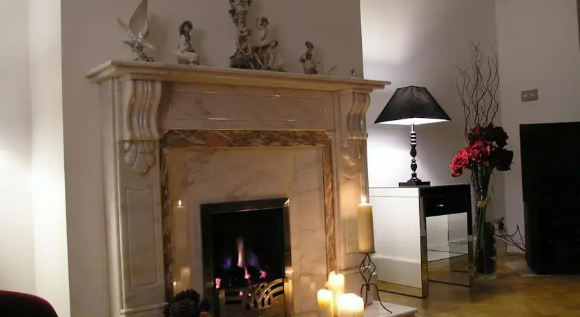 42 Caldy Road