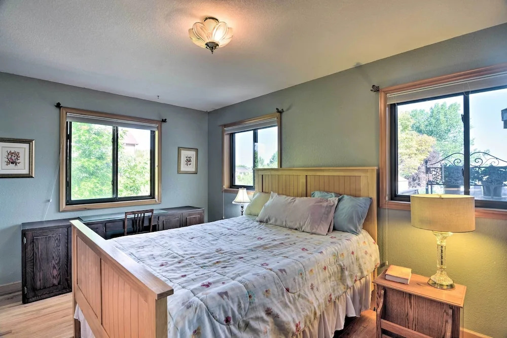 Loveland Guest House w/ Balcony by Boyd Lake