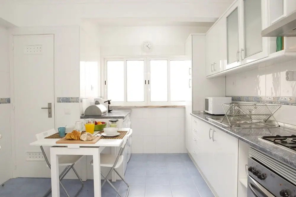 FLH Estoril Family Central Apartment