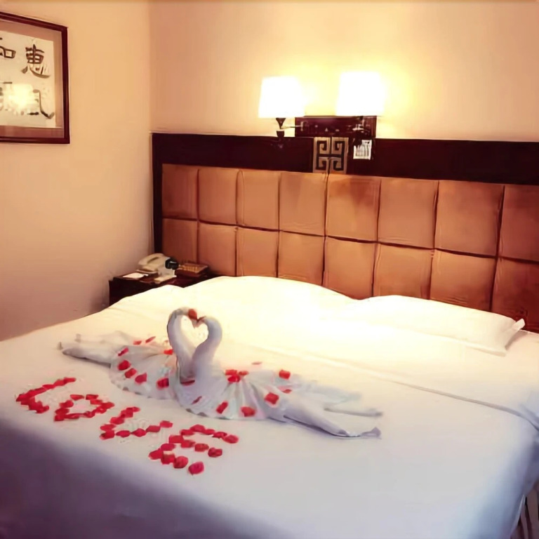 Dinghuang Hotel
