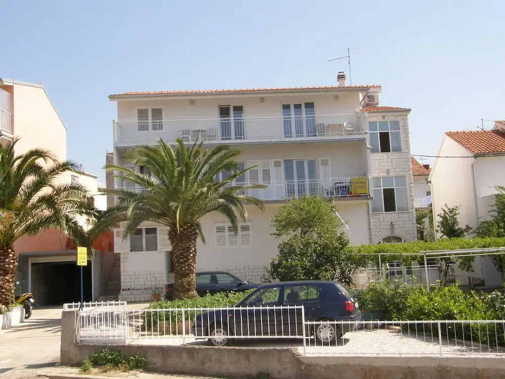 Apartments Ljubo