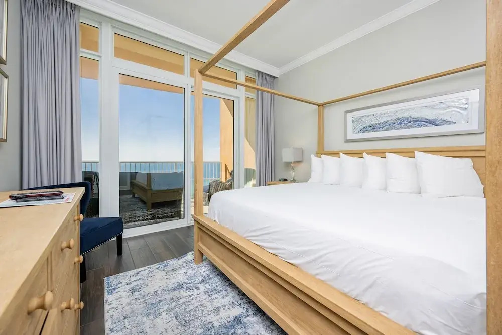 Phoenix Gulf Tower 1204 4 Bedroom Condo