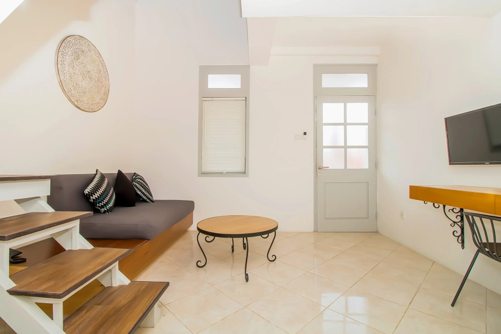 Anza Hotel by OYO Rooms