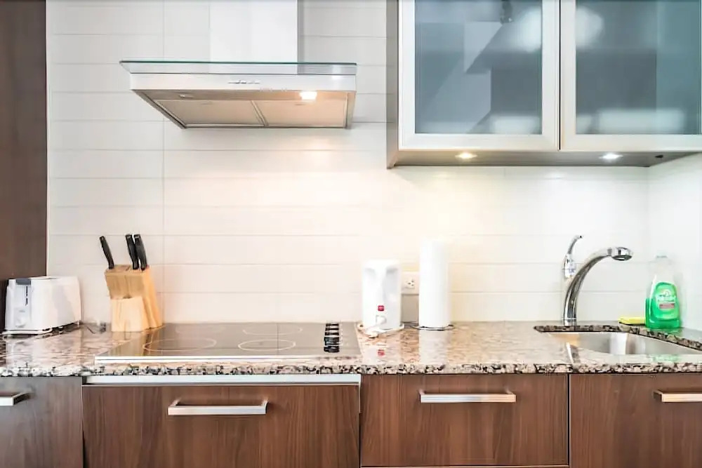 EG Suites - York St Condos 1 near CN Tower offered by Short Term Stays