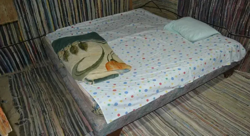 Green Beach Camp & Hotel