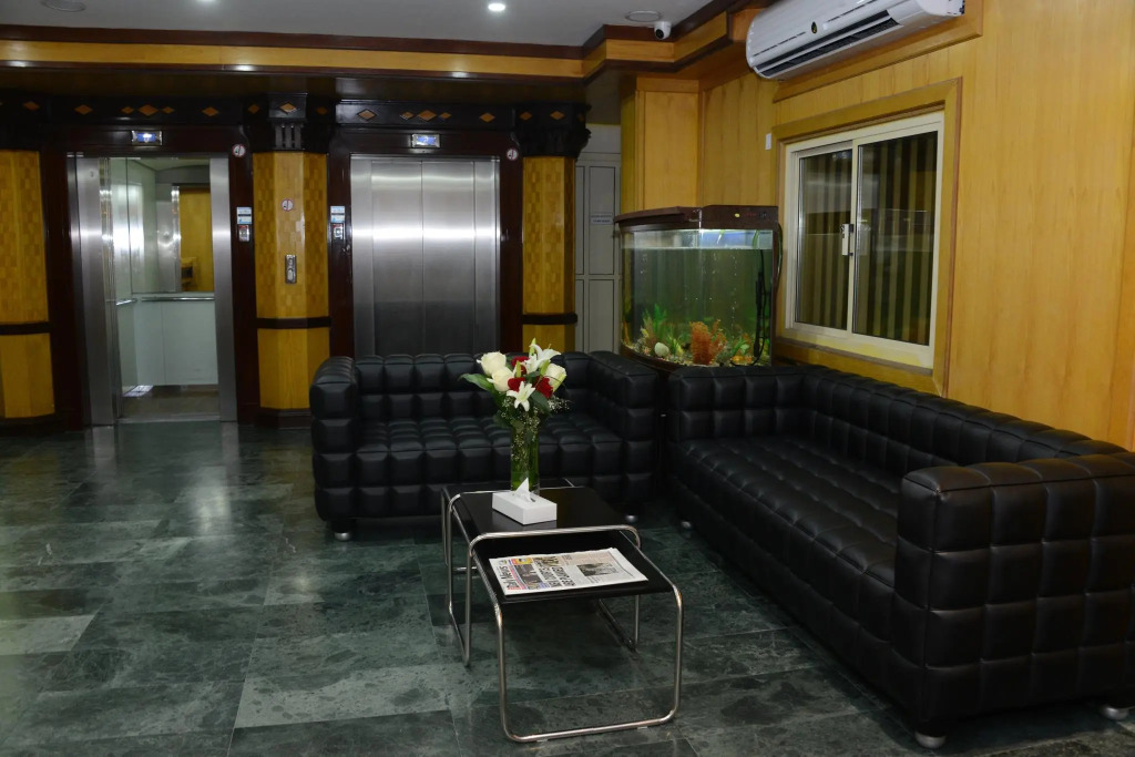 Frsan Plaza