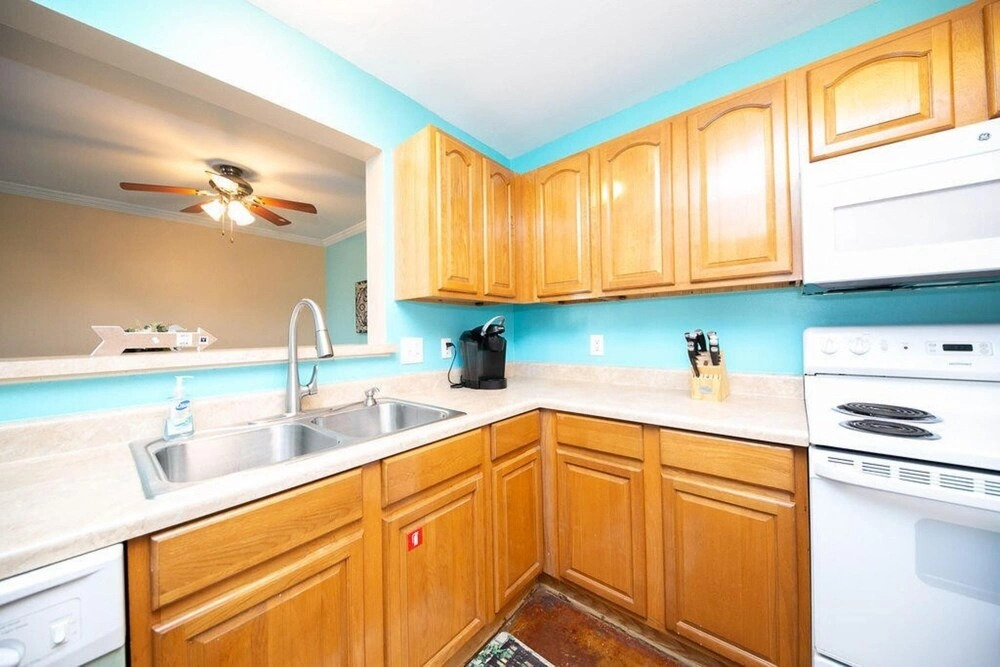 Colony Club E2 by Gold Star Vacation Rentals
