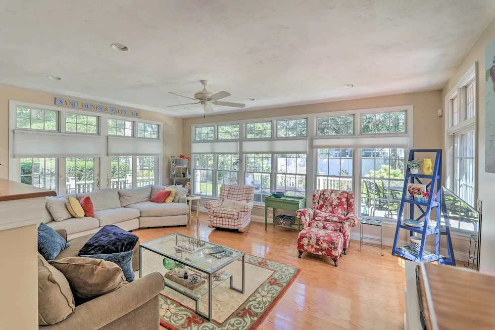 Cape Cod Cottage w/ Deck, Grill, & Games!