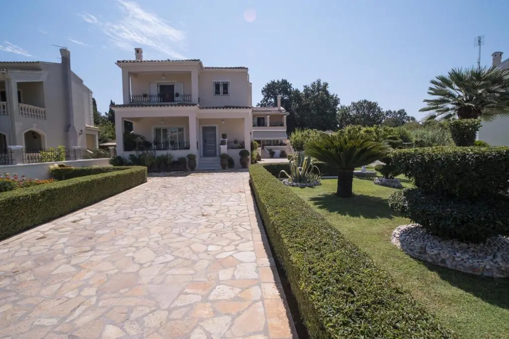 Potamos Riviera House by Hotelius
