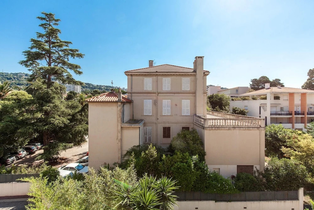 Studio In Cannes With Wonderful City View Terrace And Wifi 50 M From The Beach
