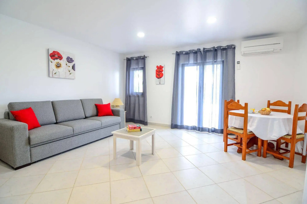 Apartamentos Vale de Carros by Umbral