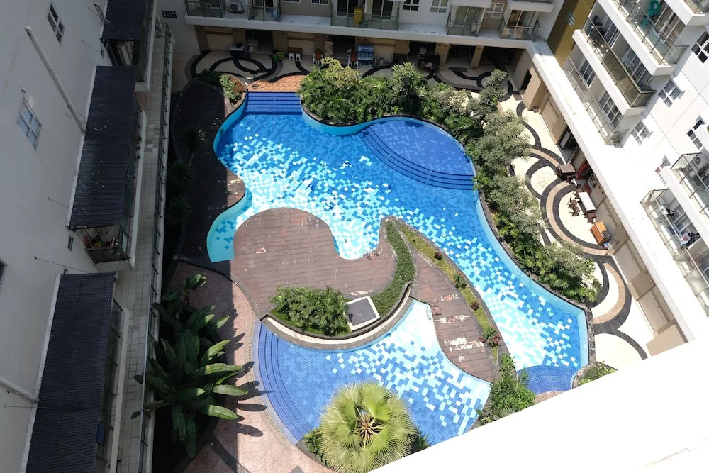 Comfy And Best Deal 2Br Apartment At Gateway Pasteur