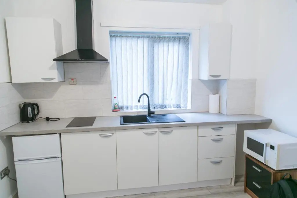 Hills View Apartments