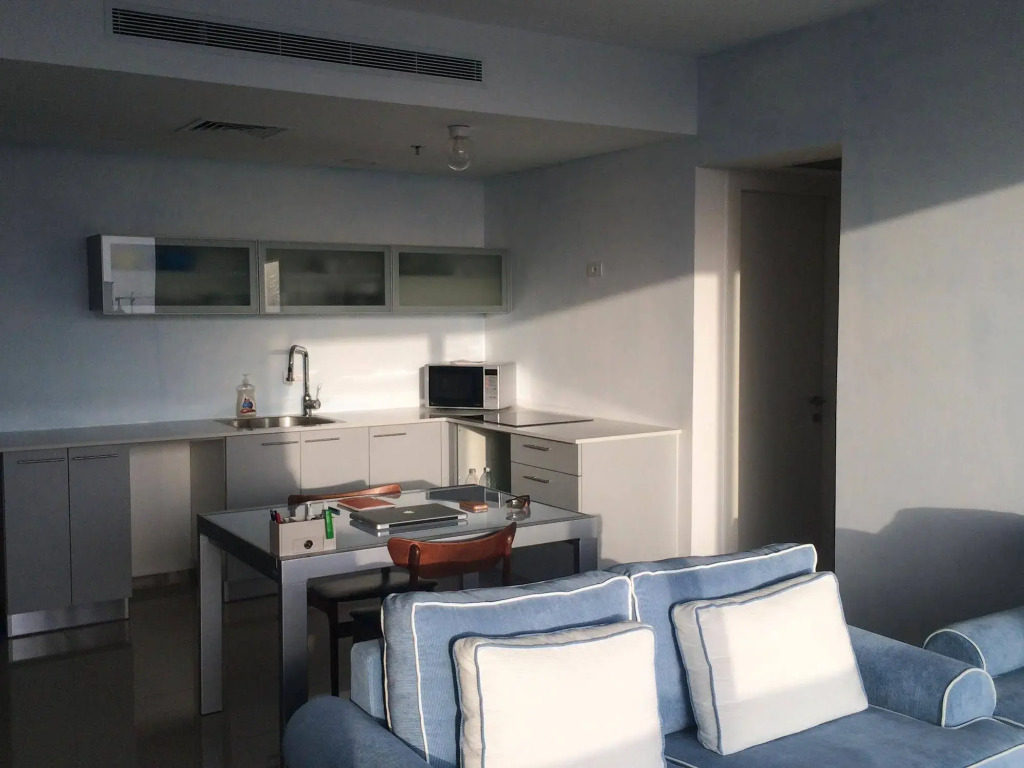 TLV Flats
