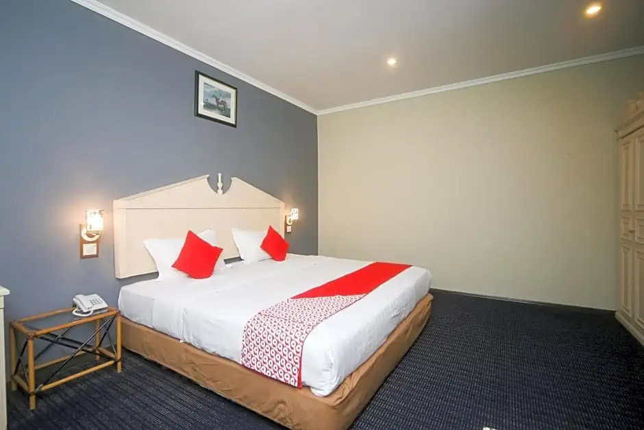 OYO 563 Jockey Lodge Hotel