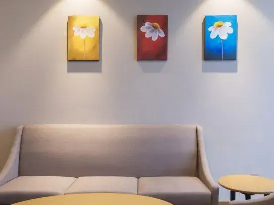Ibis Styles Guan Daxing Airport Wildlife Park Hotel