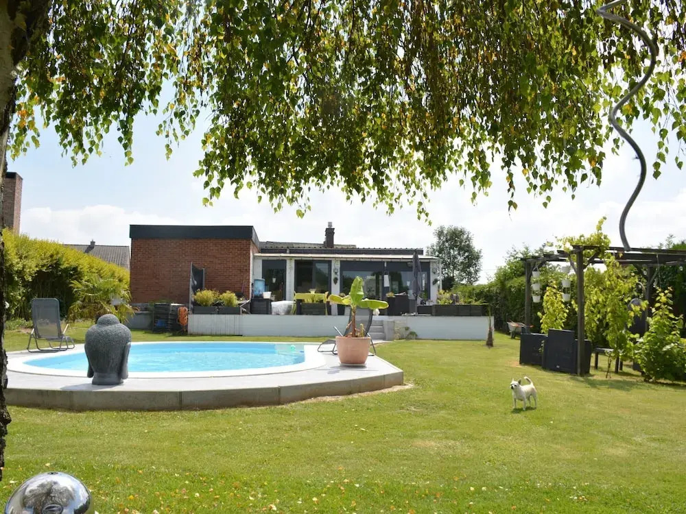 Villa With Private Pool In Blaregnies