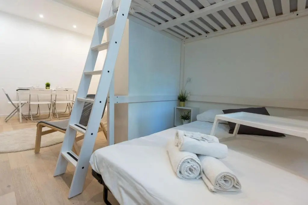 Apartment Bocconi 1