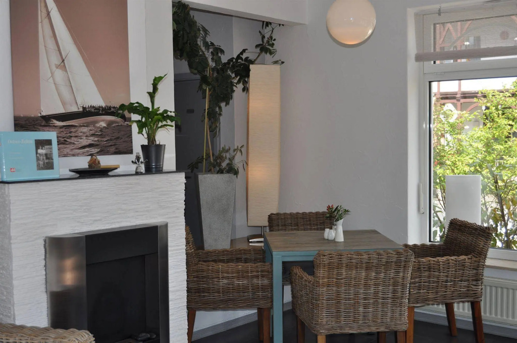 Hotel EDEN