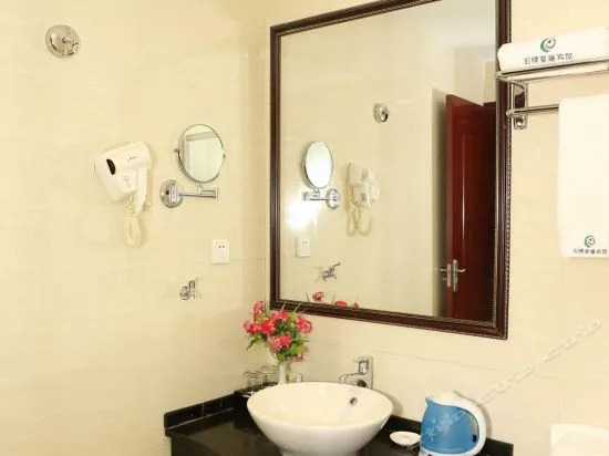 Yichang Three Gorges Renjia Hotel