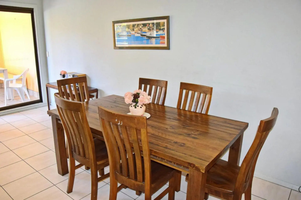 Paragon Apartment 6
