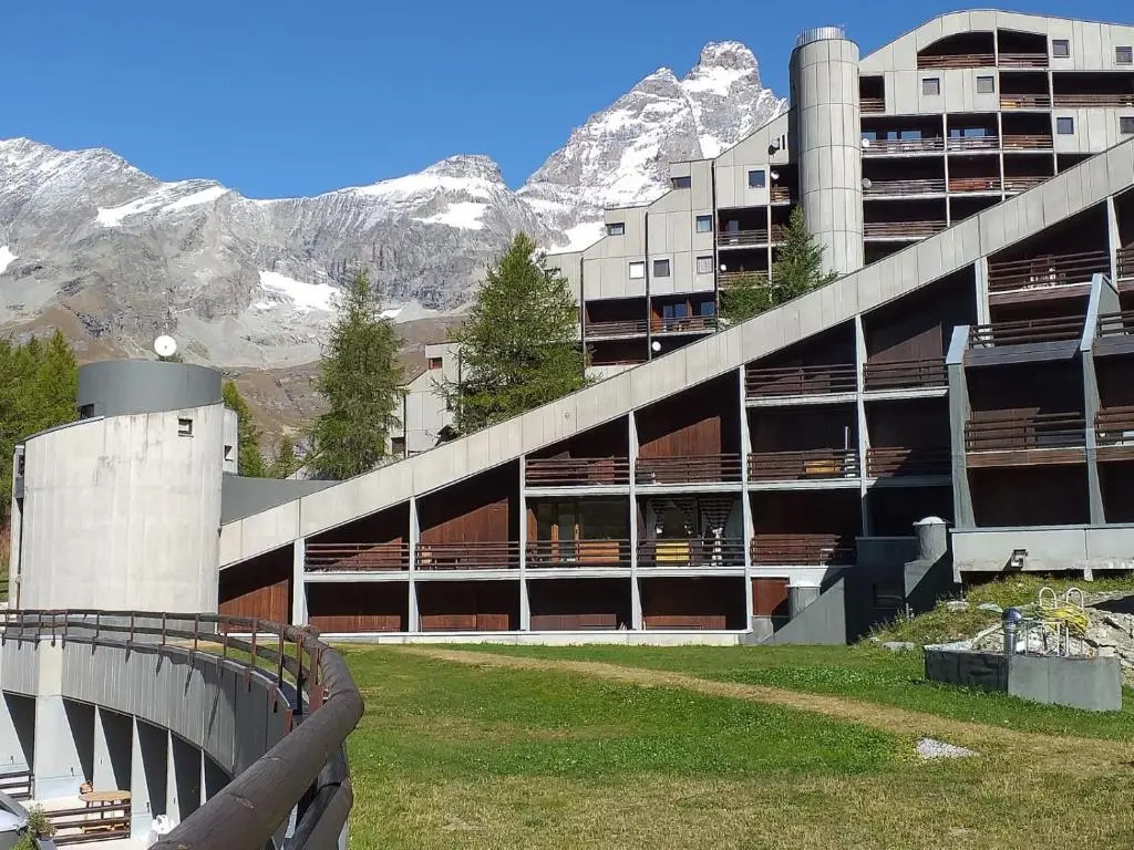 Orange Fox comfortable apartment Cervinia Ski resort & free WiFi