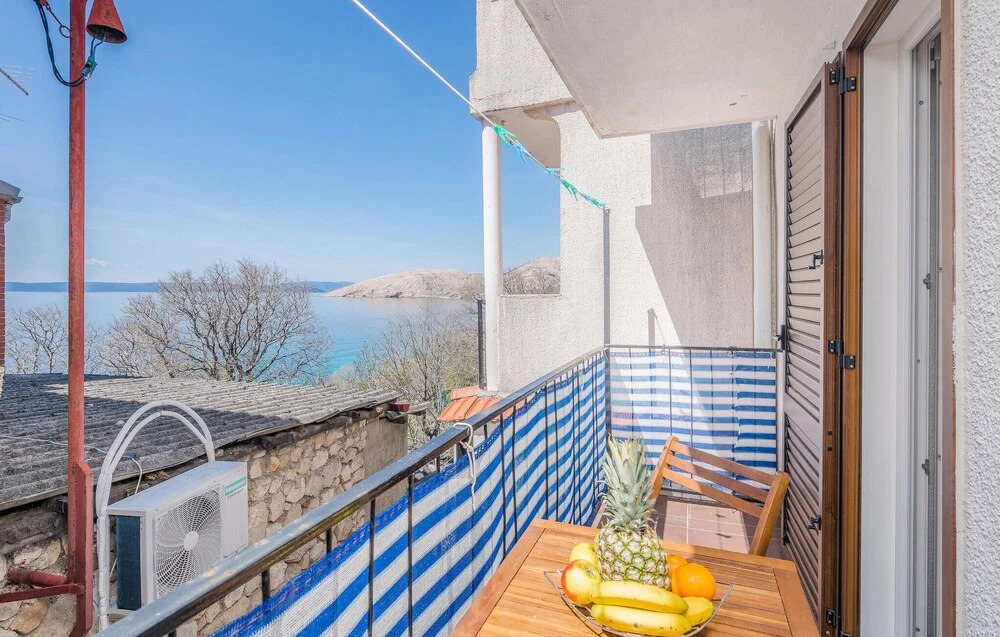 Stunning Home In Punat With Kitchen