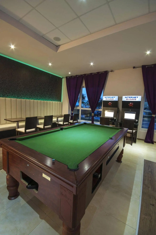 Saint George Palace Aparthotel