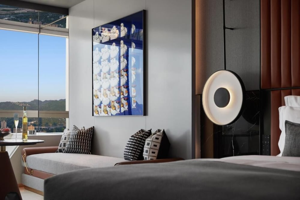 SEYA Panoramic Hotel