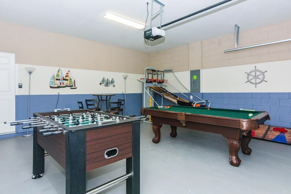 Lily Garden: Private Pool, BBQ Grill, 24/7 Support