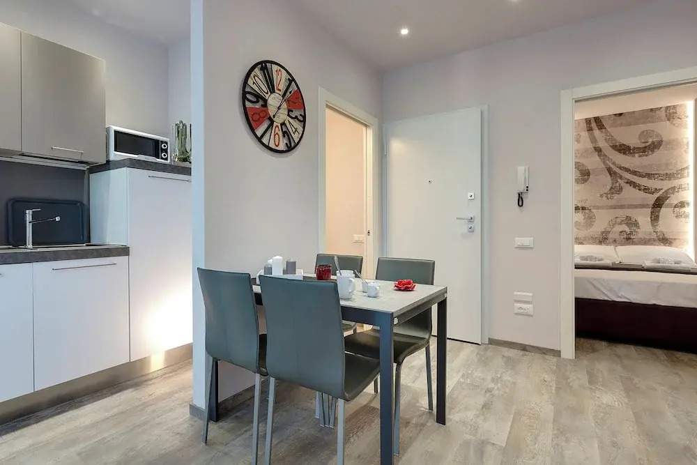 Dante & Virgilio Apartments by Mamo Florence