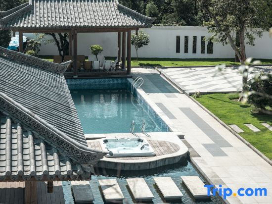 Tengchong Juxian Resort