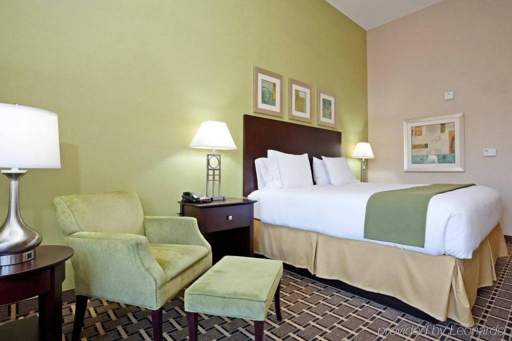 Holiday Inn Express Hotel and Suites Statesville by IHG
